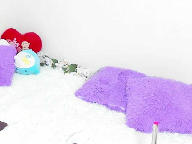 Ariel-Pink live cam on BongaCams