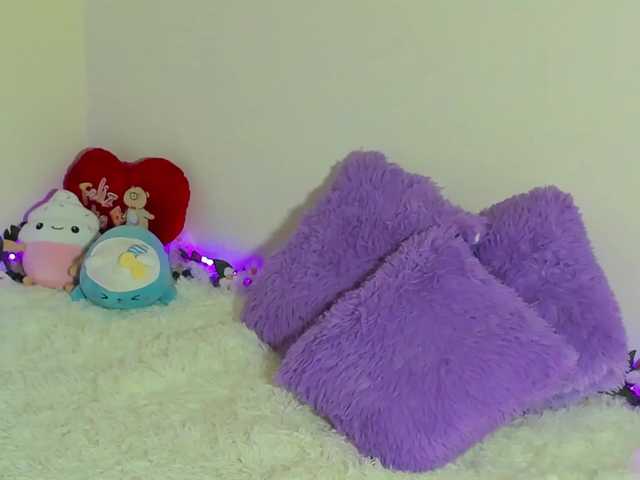 Ariel-Pink live webcam show