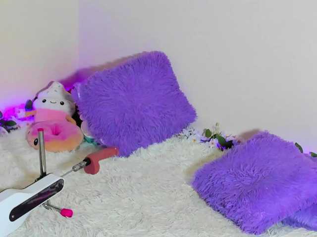 Ariel-Pink live cam on BongaCams