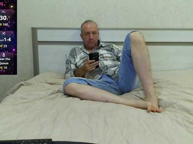Aleksg, 45 y/o - Live Cam on BongaCams
