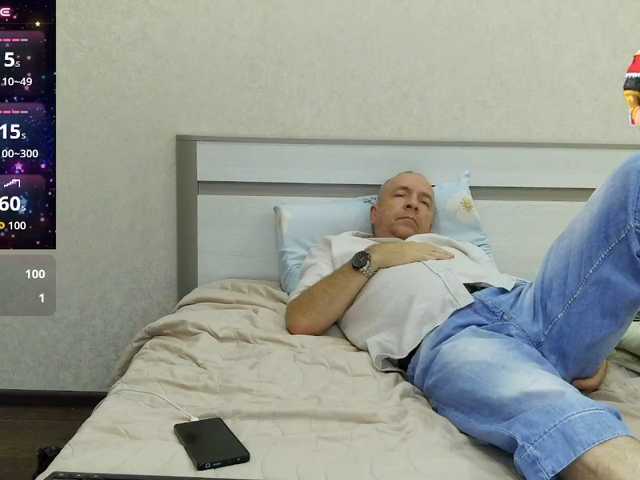 Aleksg live cam preview