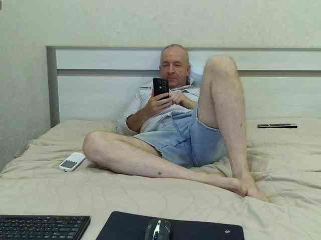 Aleksg Aleksg
