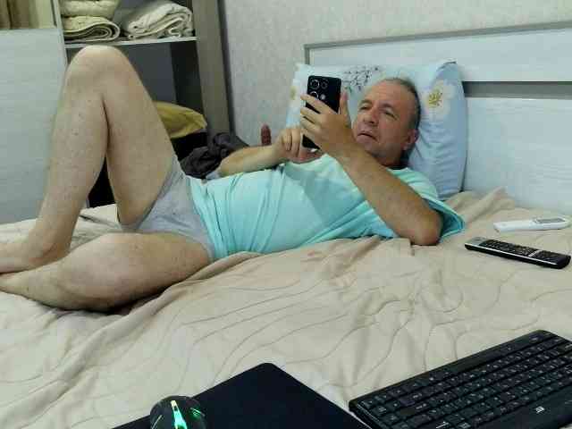 Aleksg Aleksg