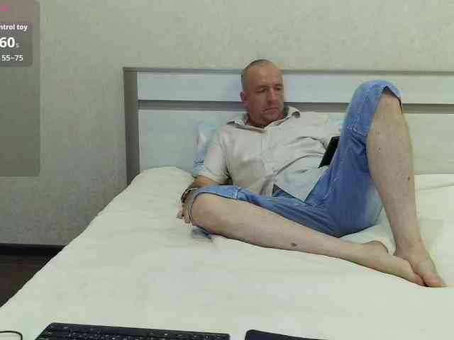 Aleksg Aleksg