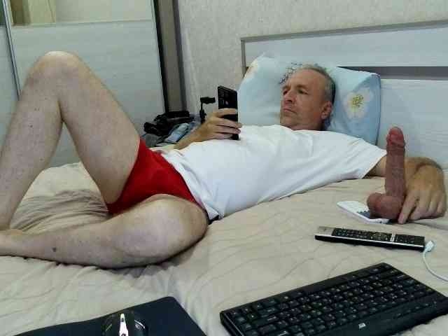 Aleksg Aleksg