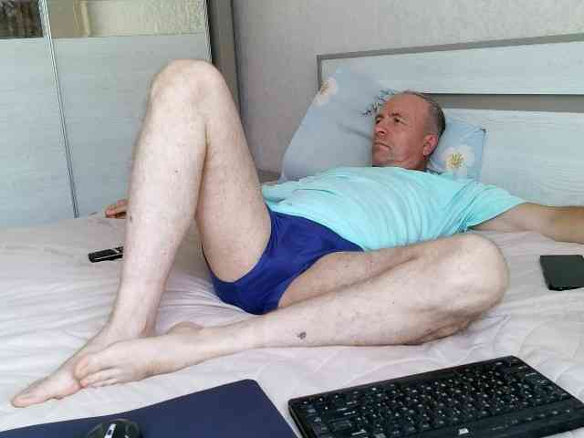 Aleksg Live Webcam on BongaCams