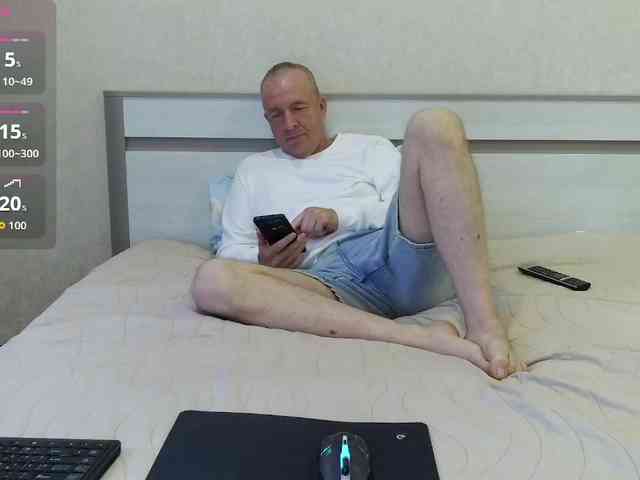Aleksg Aleksg