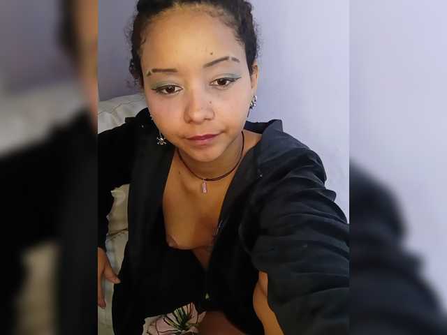 milanxbunny333 live webcam show
