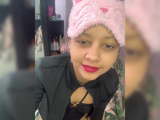 milanxbunny333 live cam on BongaCams