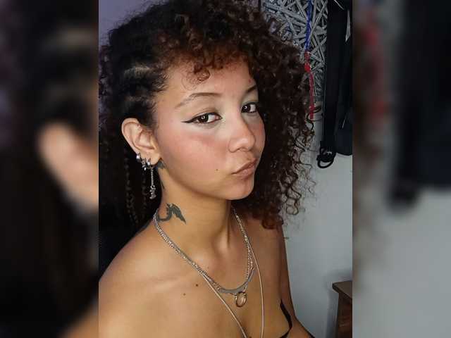 milanxbunny333 live sex show