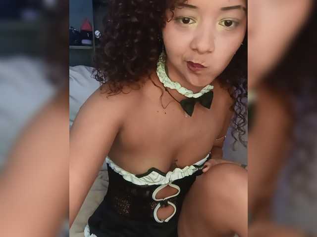 milanxbunny333 live webcam show