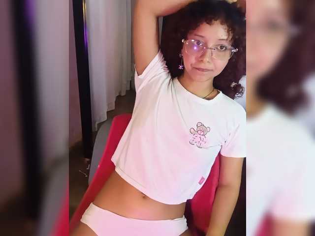 milanxbunny333 live cam on BongaCams