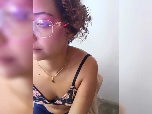 milanxbunny333 live cam on BongaCams