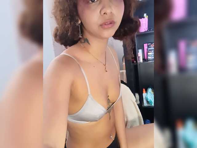 milanxbunny333 live cam on BongaCams