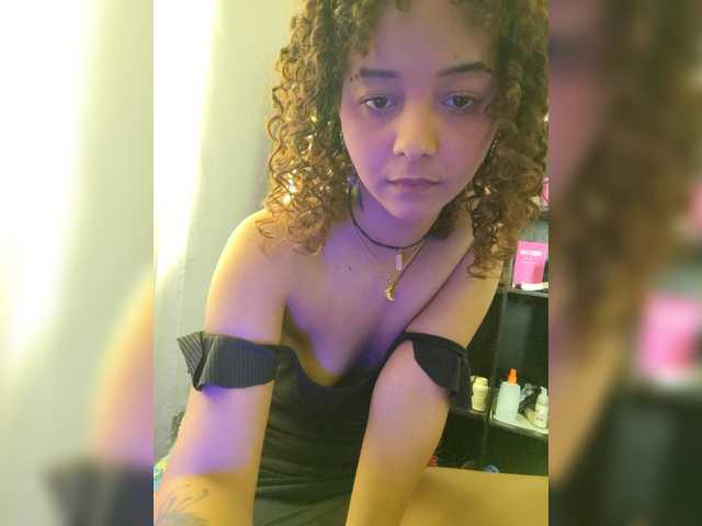 milanxbunny333 live cam on BongaCams