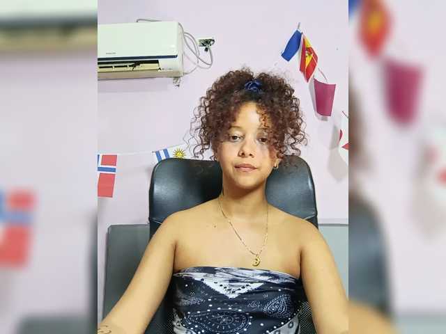 milanxbunny333 live cam on BongaCams