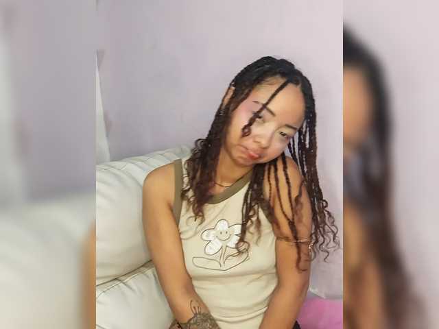milanxbunny333 live cam on BongaCams