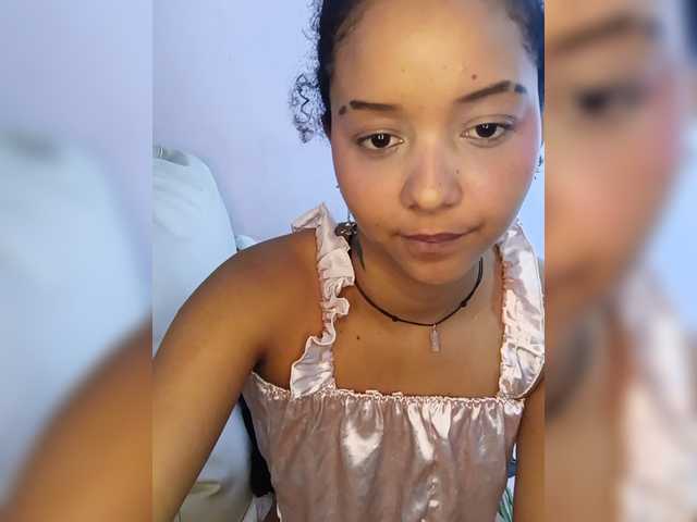 milanxbunny333 live webcam show
