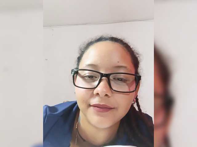 milanxbunny333 live cam on BongaCams