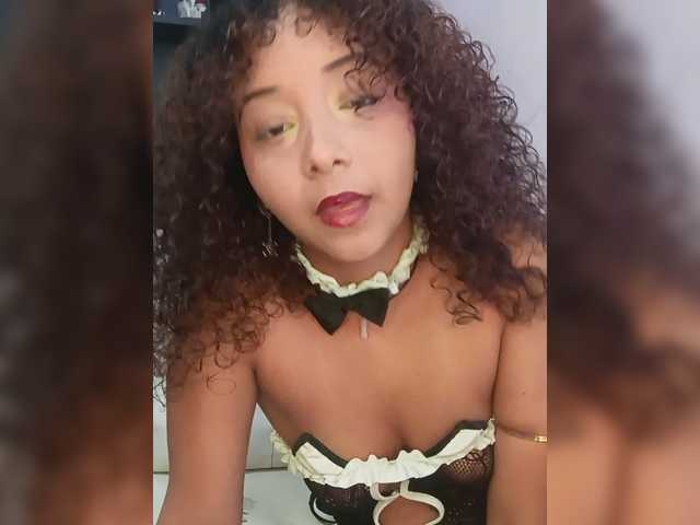 milanxbunny333 live webcam show
