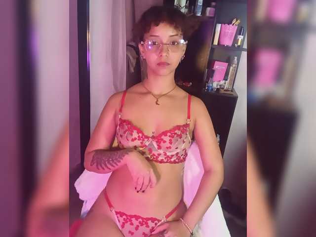 milanxbunny333 live cam on BongaCams