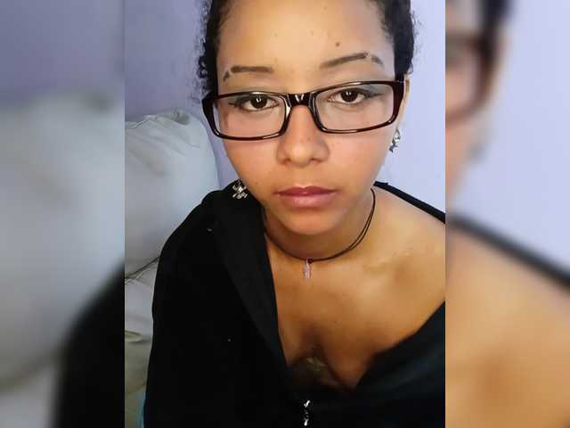 milanxbunny333 live webcam show