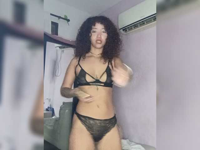 milanxbunny333 live webcam show
