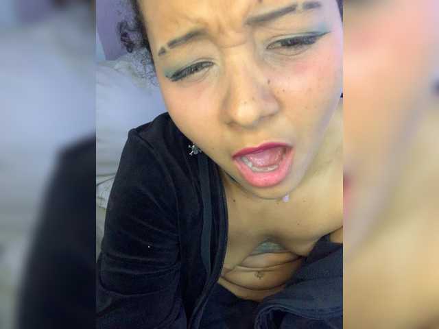 milanxbunny333 live cam on BongaCams