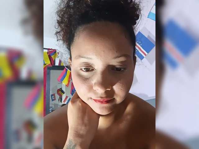 milanxbunny333 live cam on BongaCams