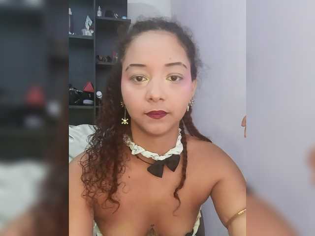 milanxbunny333 live cam on BongaCams