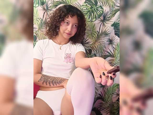 milanxbunny333 live cam on BongaCams