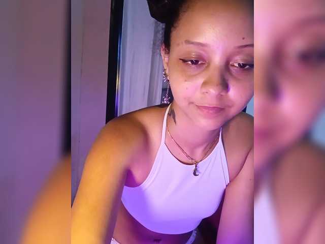 milanxbunny333 live cam on BongaCams
