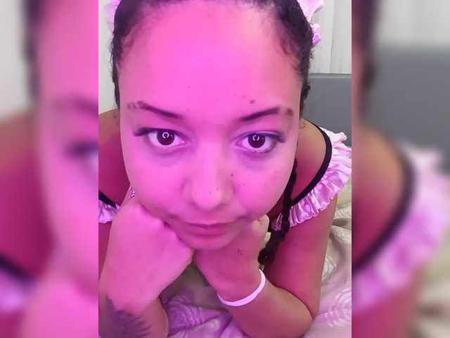 milanxbunny333 live webcam show