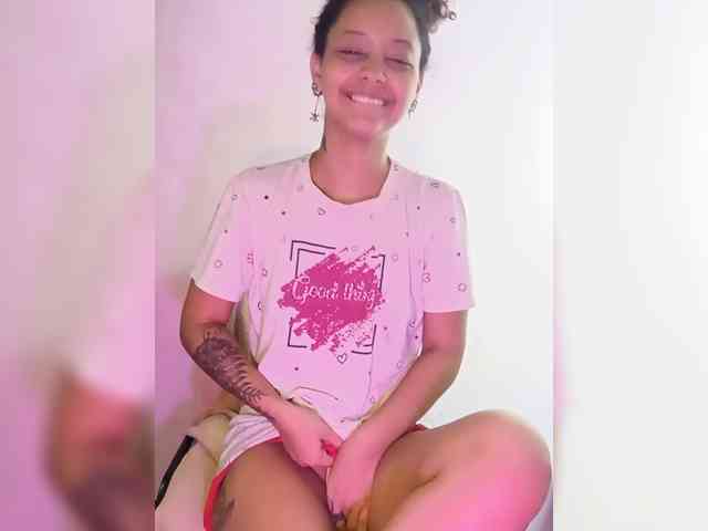 milanxbunny333 webcam