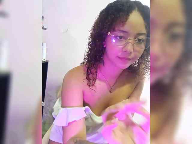 milanxbunny333 webcam