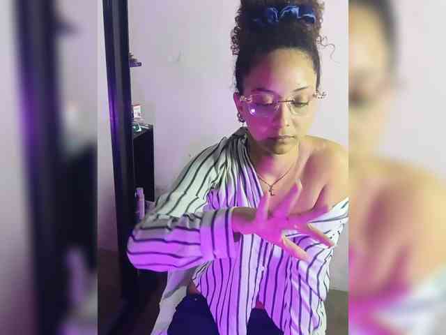 milanxbunny333 webcam