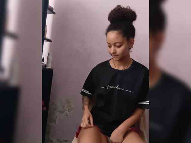 milanxbunny333 webcam