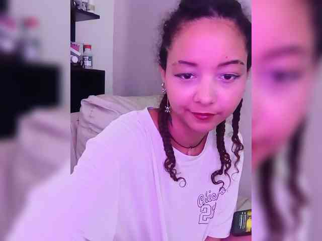 milanxbunny333 webcam