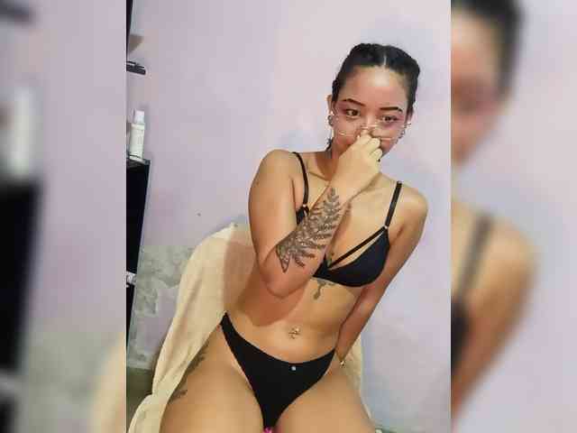 milanxbunny333's live room
