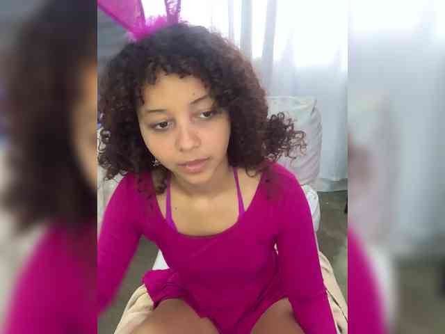 milanxbunny333 webcam