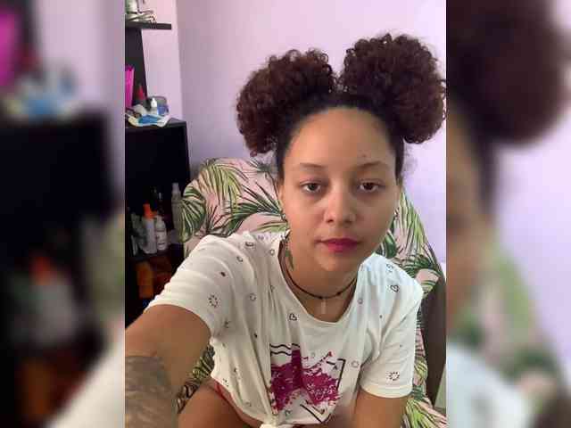 milanxbunny333 webcam