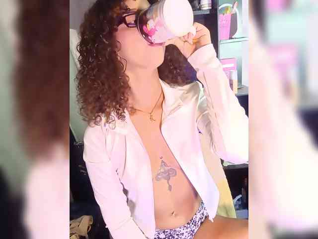 milanxbunny333 Live Webcam on BongaCams