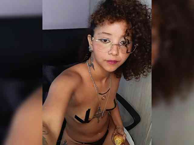 milanxbunny333 webcam