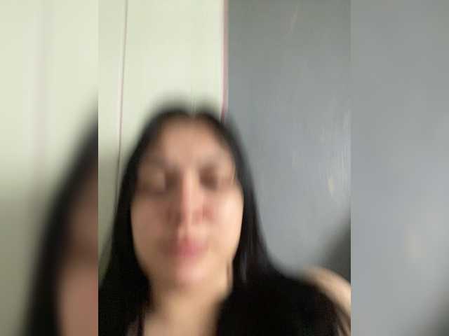 Bettie-Toni live cam on BongaCams