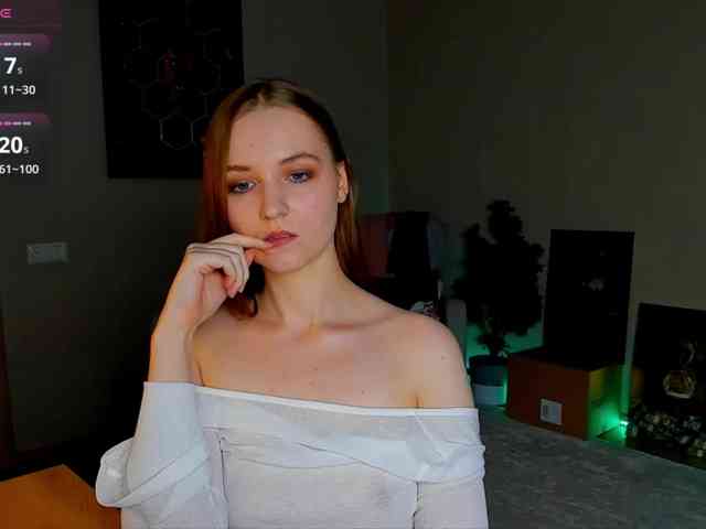 AgathaW webcam