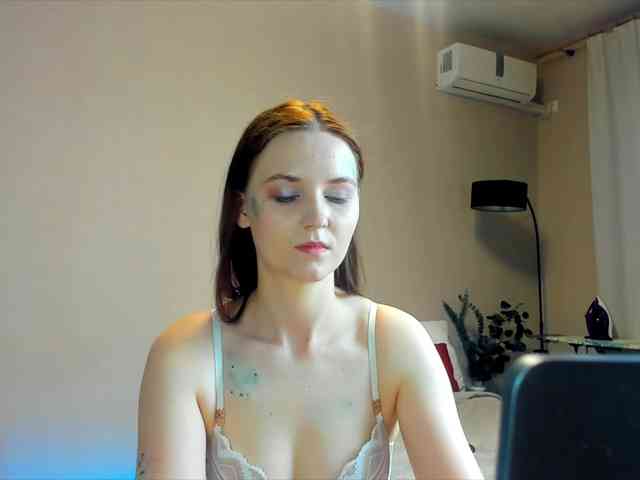 AgathaW webcam