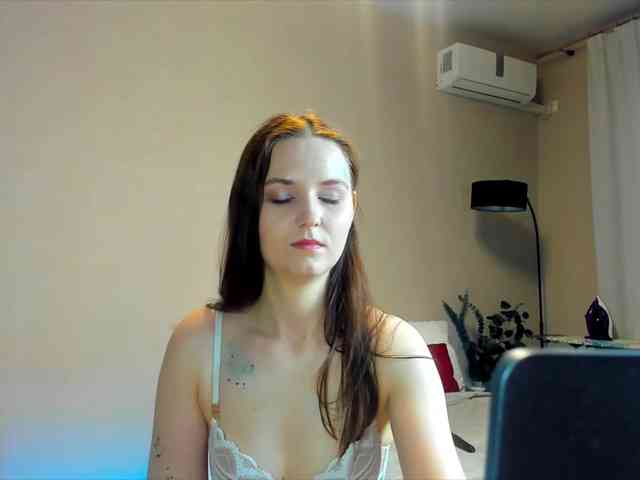 AgathaW webcam