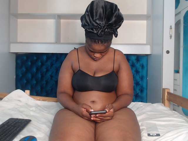 SweetJoy696 live cam on BongaCams