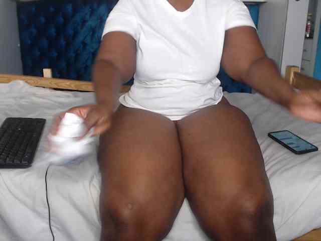 SweetJoy696 webcam