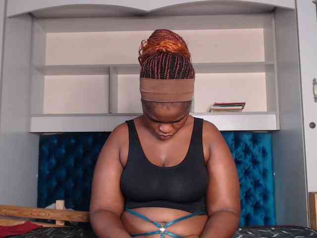 SweetJoy696 webcam